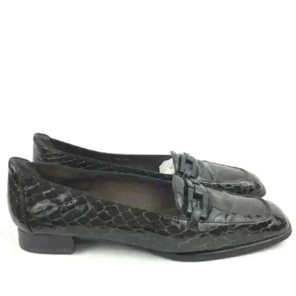 Stuart Weitzman Flats Size 8.5 AAA Patent Leather - Picture 2 of 8